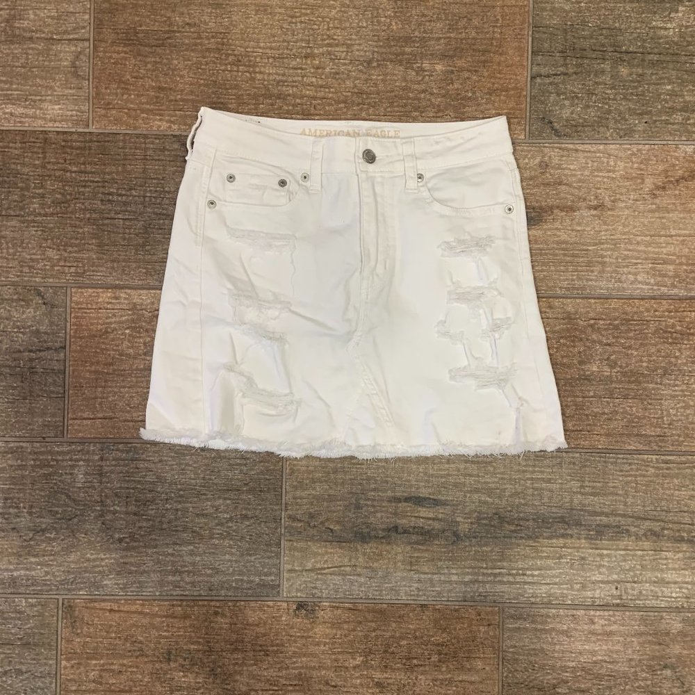American Eagle Stretch White Mini Skirt, Size 4